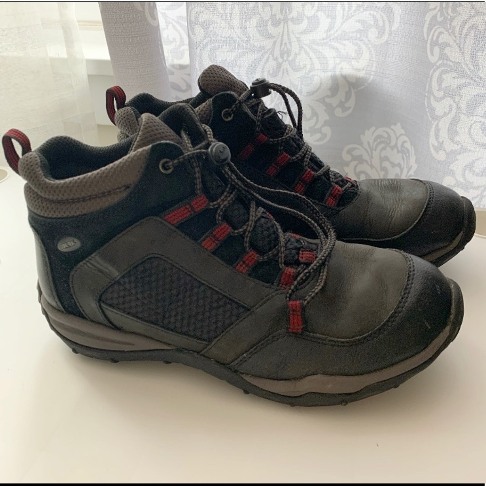 Clark’s Boys Sneakers